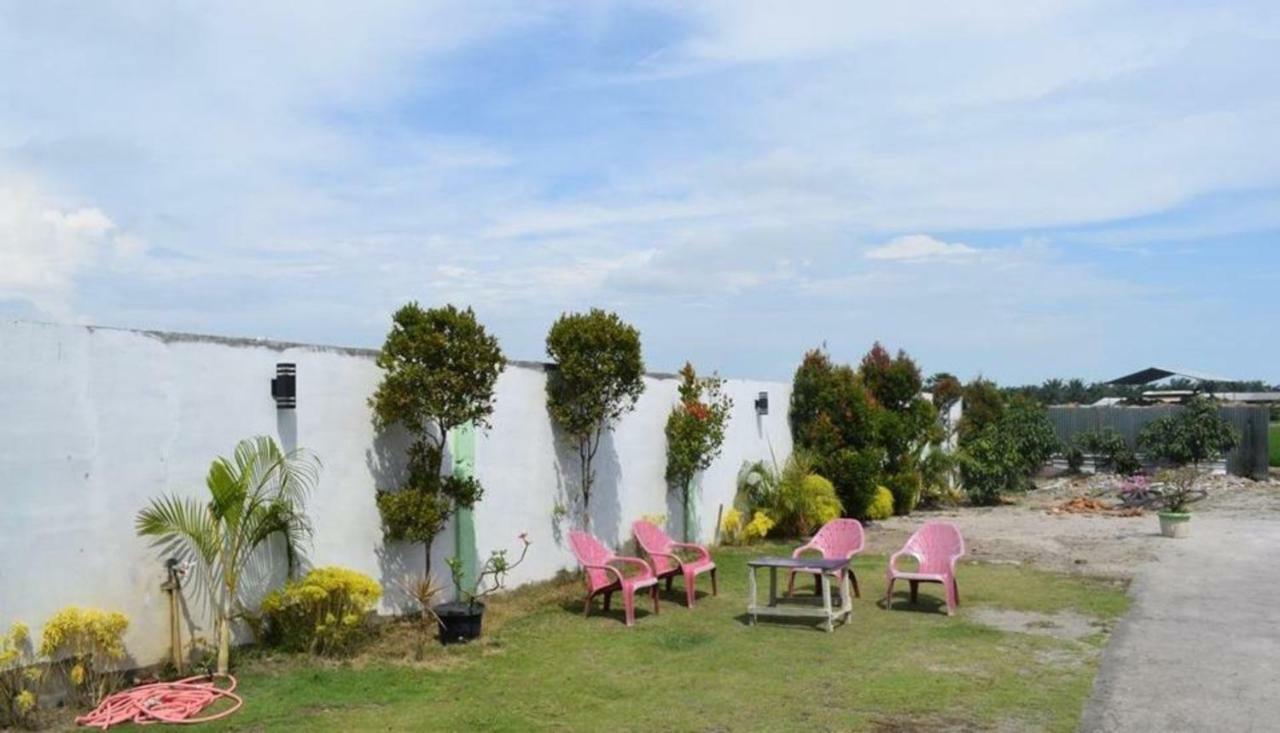 Hotel Grand Family Sungairampah Exterior foto